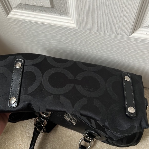 Coach bag in great used condition black - Picture 7 of 10